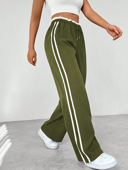 Women's Wide-Leg Streetwear Trousers | Sporty Stripe Detail